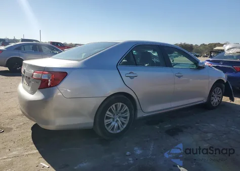 2014 Toyota Camry L z USA, uszkodzony, nr VIN 4T1BF1FK2EU397647